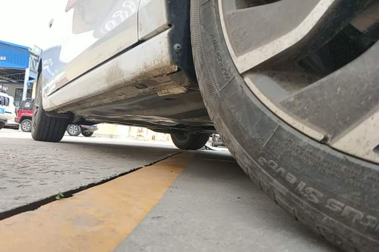 Used Volkswagen Golf 2024 280TSI DSG Pro Expert Edition Right Side Sill