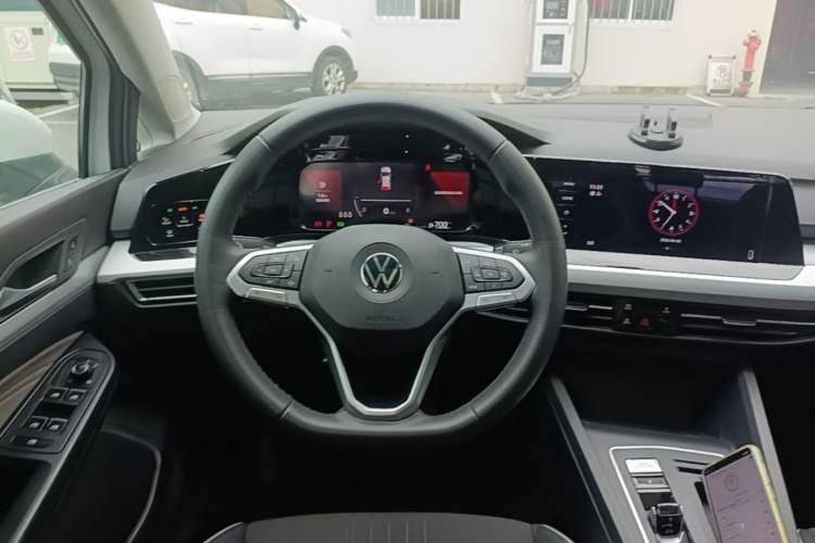 Used Volkswagen Golf 2024 280TSI DSG Pro Enjoyment Edition Steering Wheel
