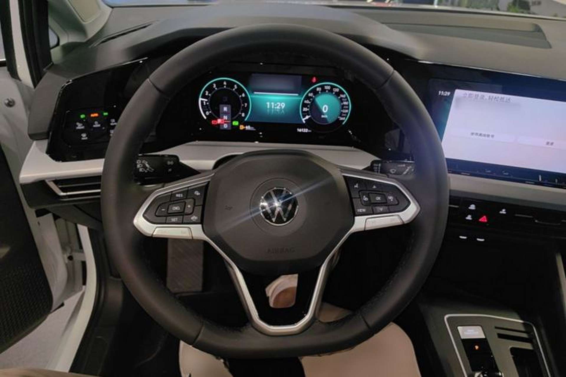 Used Volkswagen Golf 2024 280TSI DSG Pro 50th Anniversary Edition Steering Wheel