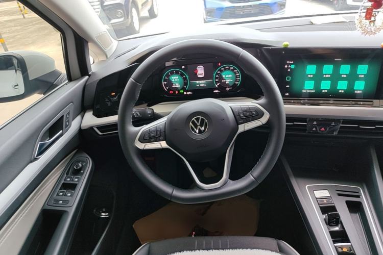 Used Volkswagen Golf 2024 280TSI DSG Pro 50th Anniversary Edition Steering Wheel
