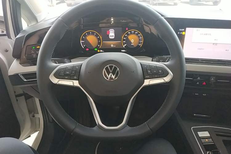 Used Volkswagen Golf 2024 280TSI DSG Pro Expert Edition Steering Wheel