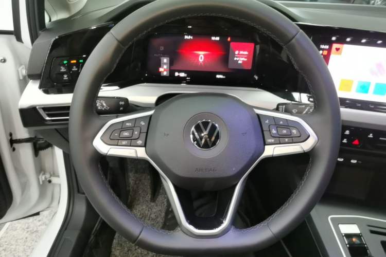 Used Volkswagen Golf 2024 280TSI DSG Pro Enjoyment Edition Steering Wheel