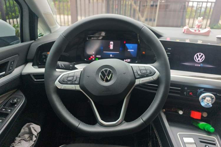 Used Volkswagen Golf 2024 280TSI DSG Pro Enjoyment Edition Steering Wheel