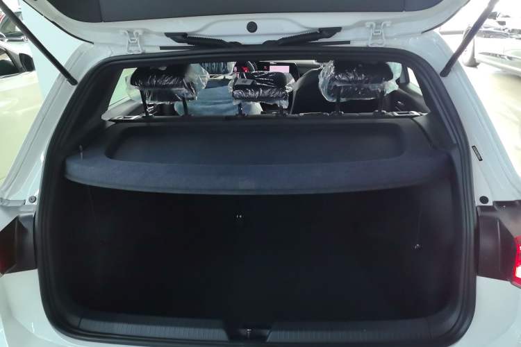Used Volkswagen Golf 2024 280TSI DSG R-Line 50th Anniversary Edition Trunk