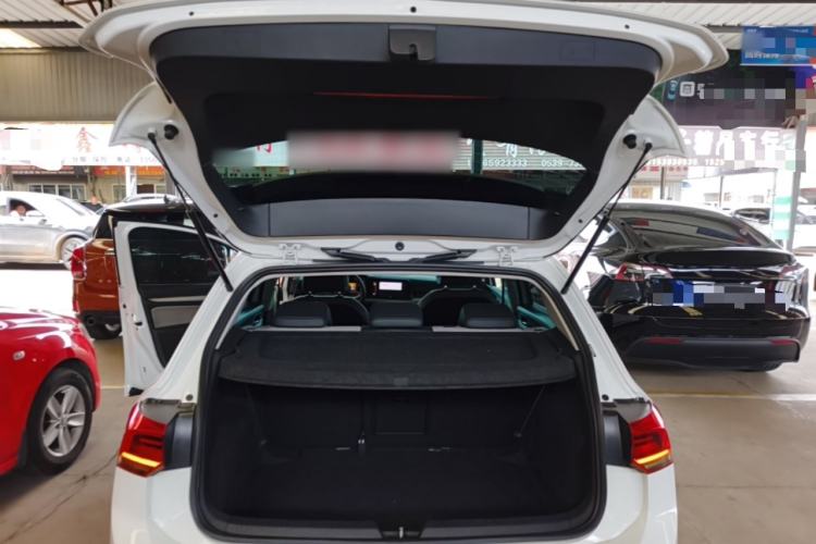 Used Volkswagen Golf 2024 280TSI DSG Pro 50th Anniversary Edition Trunk