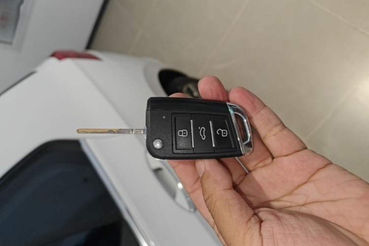 Used Volkswagen Golf 2024 280TSI DSG Pro Enjoyment Edition Vehicle Key