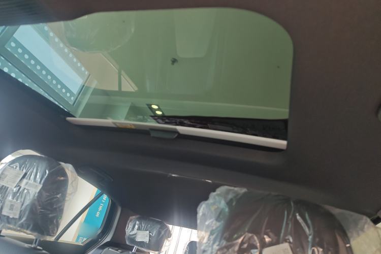 Used Volkswagen Golf 2025 Facelifted II 300TSI R-Line Headliner