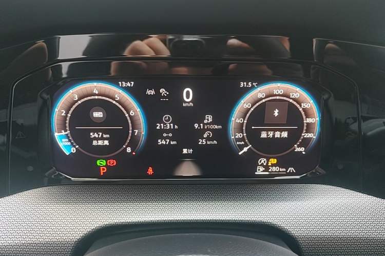 Used Volkswagen Golf 2025 Facelifted II 300TSI R-Line Instrument Cluster