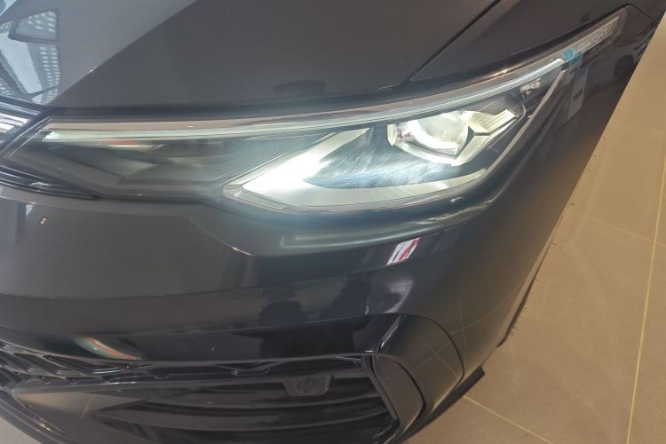 Used Volkswagen Golf 2025 Facelifted II 300TSI R-Line Left Front Headlight
