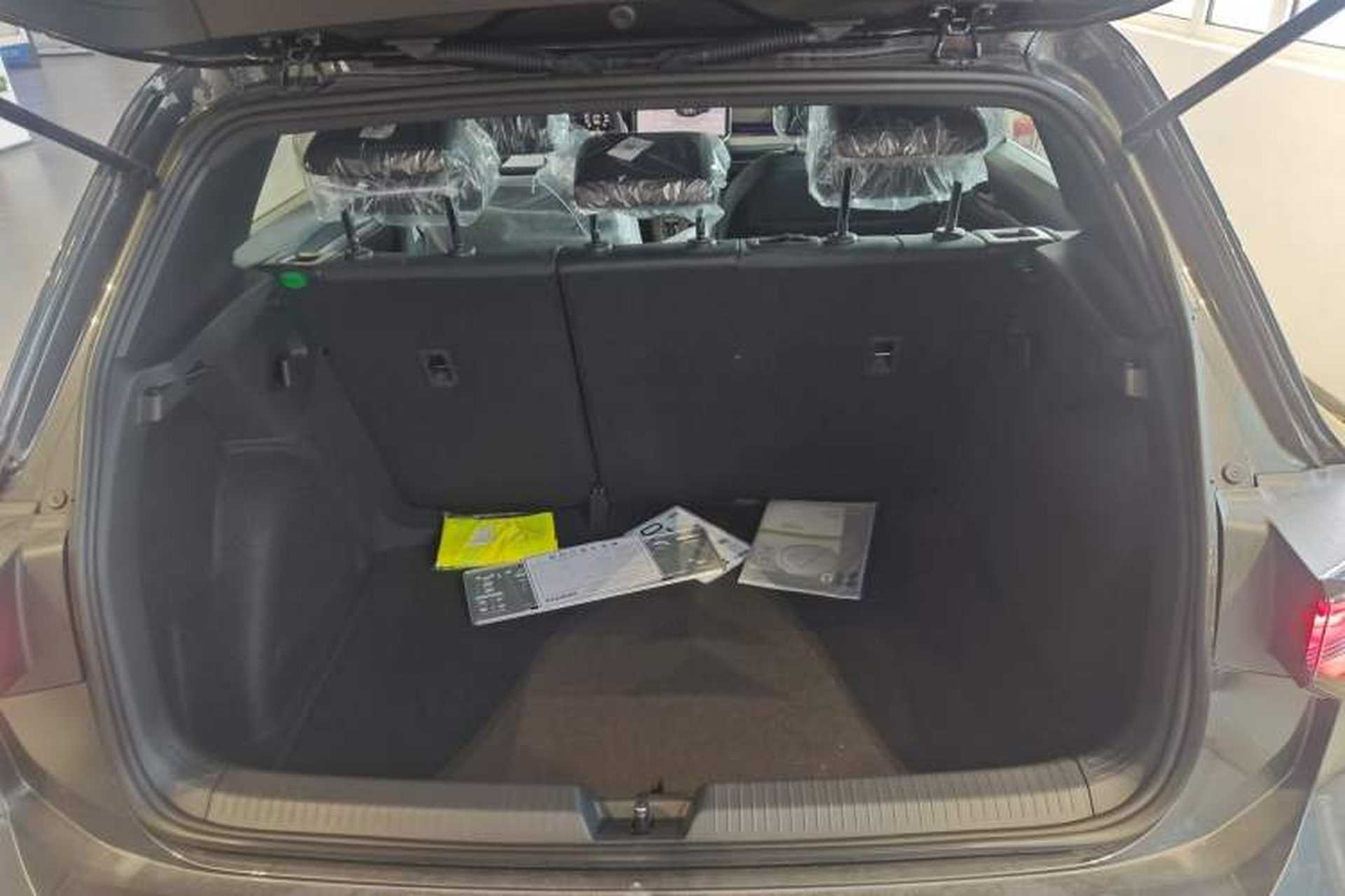 Used Volkswagen Golf 2025 Facelifted II 300TSI R-Line Trunk