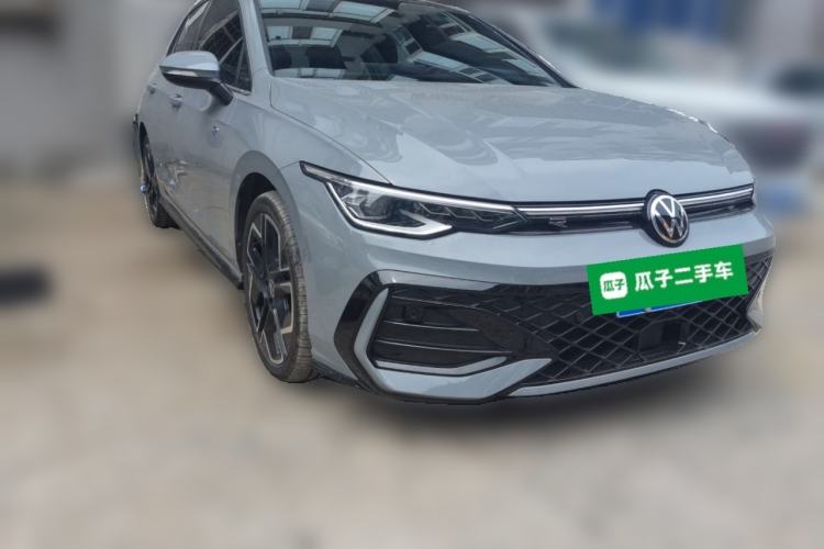 Used Volkswagen Golf 2025 300TSI R-Line Front Right 45 Deg