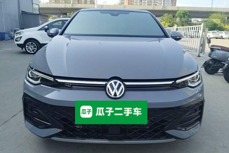 Used Volkswagen Golf 2025 Facelift 300TSI R-Line Front