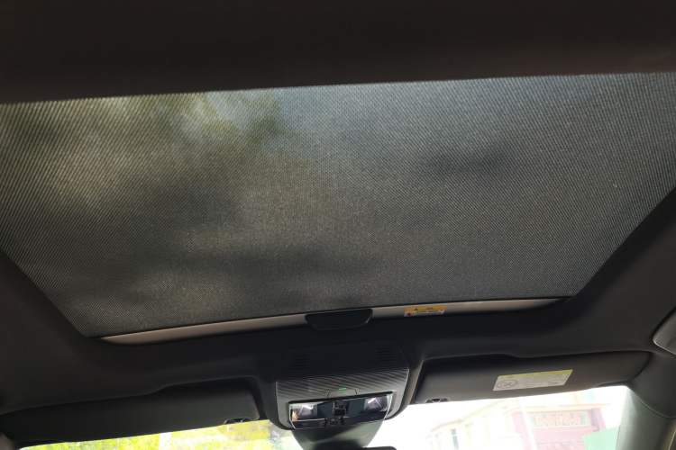 Used Volkswagen Golf 2025 Facelift 300TSI R-Line Headliner