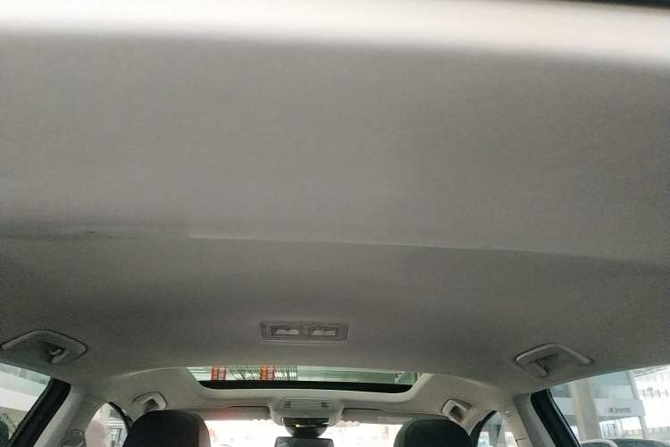 Used Volkswagen Golf 2025 Facelifted 300TSI Pro Headliner