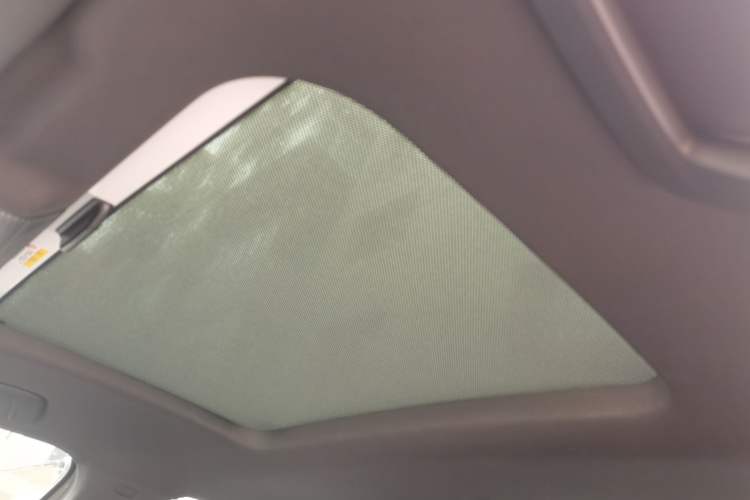 Used Volkswagen Golf 2025 300TSI R-Line Headliner