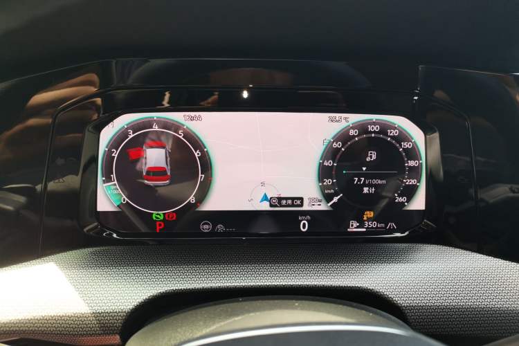 Used Volkswagen Golf 2025 Facelift 300TSI R-Line Instrument Cluster