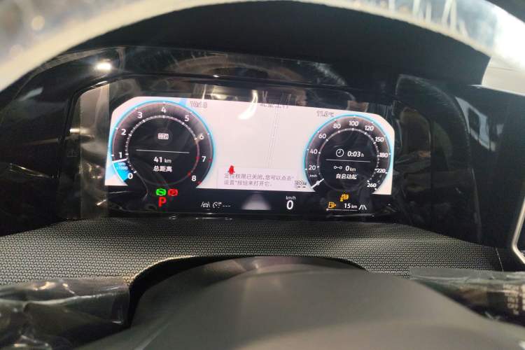 Used Volkswagen Golf 2025 Facelift 300TSI R-Line Instrument Cluster