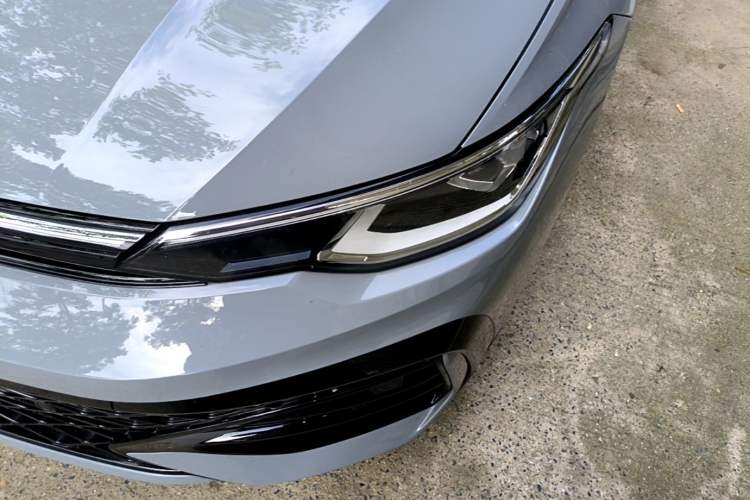 Used Volkswagen Golf 2025 300TSI R-Line Left Front Headlight