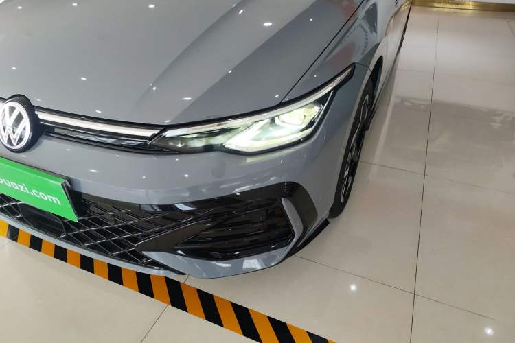 Used Volkswagen Golf 2025 Facelift 300TSI R-Line Left Front Headlight
