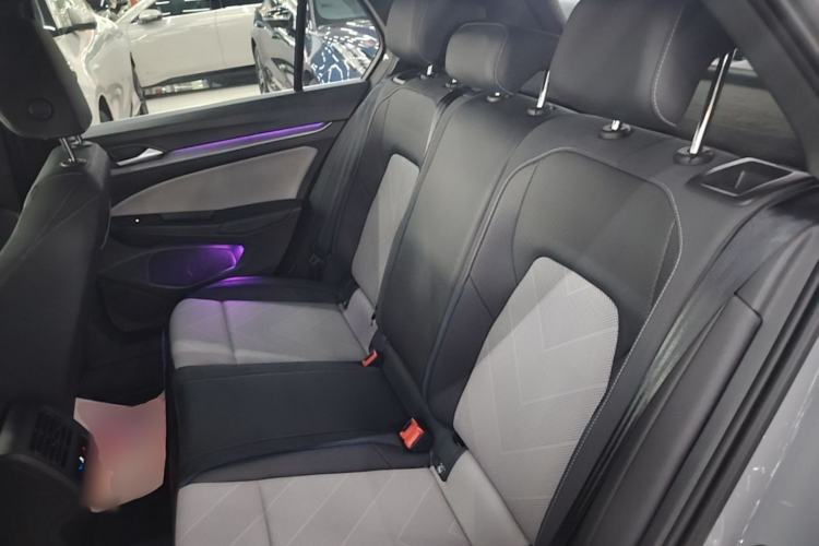 Used Volkswagen Golf 2025 Facelift 300TSI R-Line Left Rear Seat