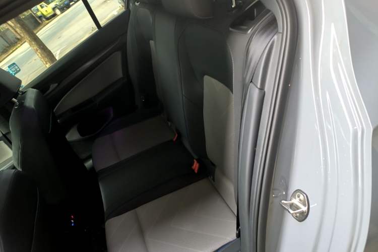 Used Volkswagen Golf 2025 300TSI R-Line Left Rear Seat