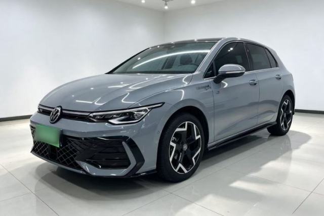 Volkswagen Golf 2025 Facelift 300TSI R-Line usata