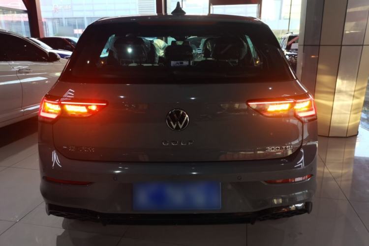 Used Volkswagen Golf 2025 Facelift 300TSI R-Line Rear