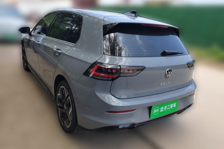Used Volkswagen Golf 2025 Facelift 300TSI R-Line Rear Left 45 Deg