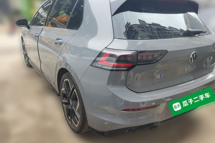 Used Volkswagen Golf 2025 300TSI R-Line Rear Left 45 Deg