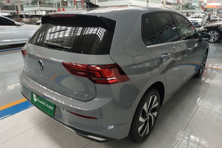 Used Volkswagen Golf 2025 Facelifted 300TSI Pro Rear Right 45 Deg