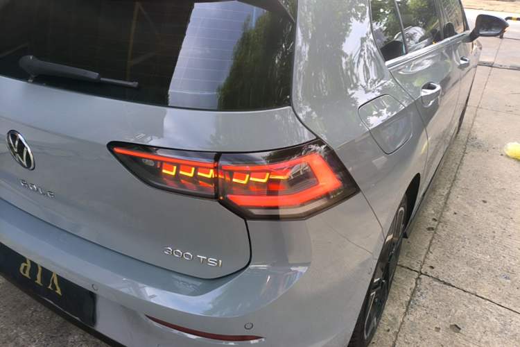 Used Volkswagen Golf 2025 300TSI R-Line Right Rear Taillight