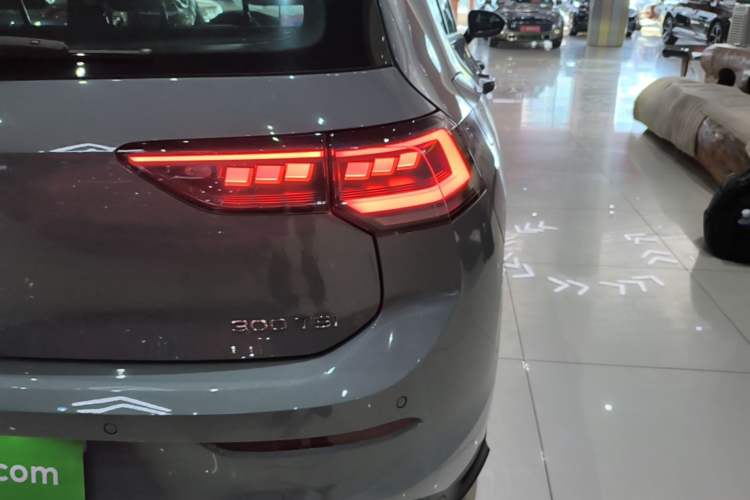 Used Volkswagen Golf 2025 Facelift 300TSI R-Line Right Rear Taillight