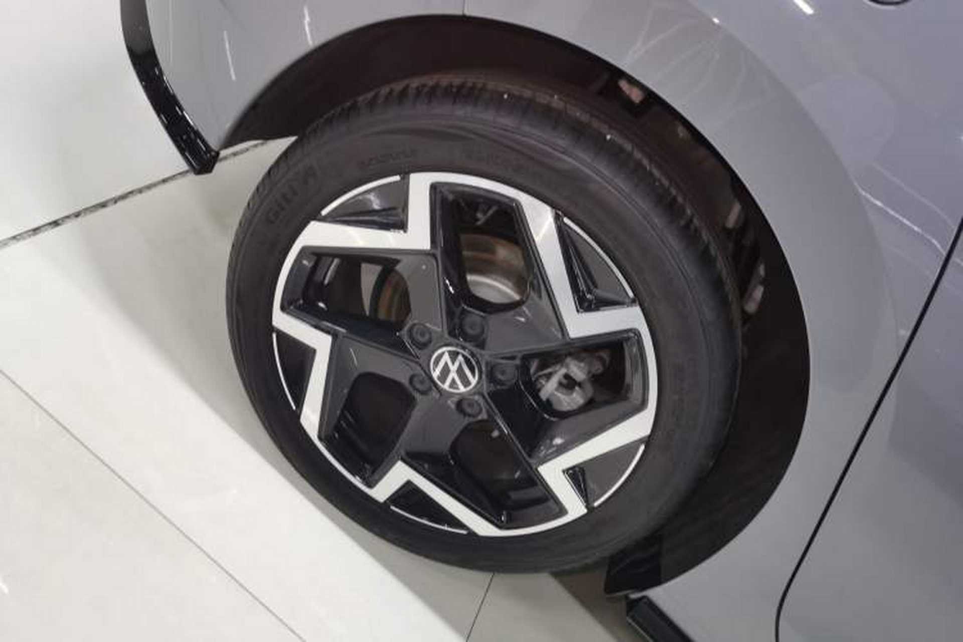 Used Volkswagen Golf 2025 300TSI R-Line Right Rear Wheel Hub