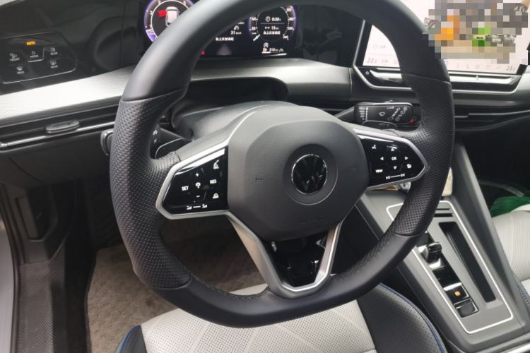 Used Volkswagen Golf 2025 300TSI R-Line Steering Wheel