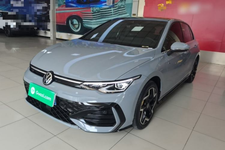Volkswagen Golf 2025 Facelift 300TSI R-Line