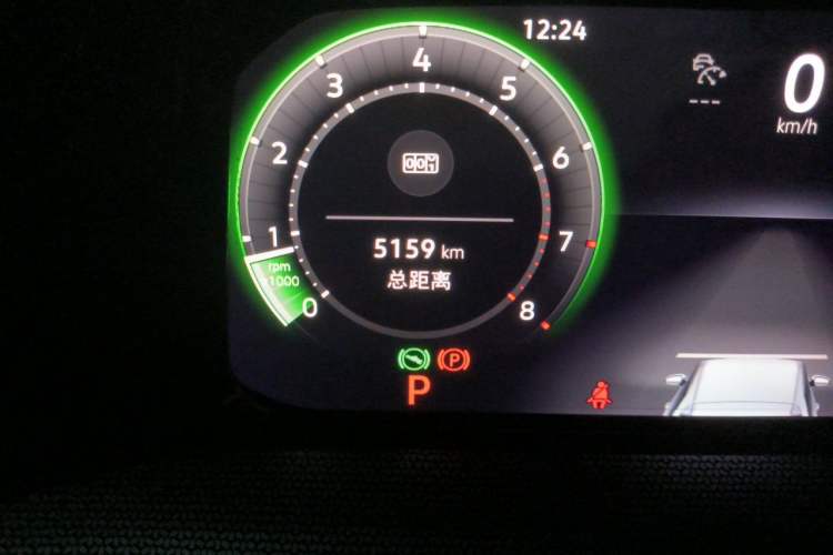 Used Volkswagen Golf 2025 Facelift 300TSI R-Line Odometer Close Up