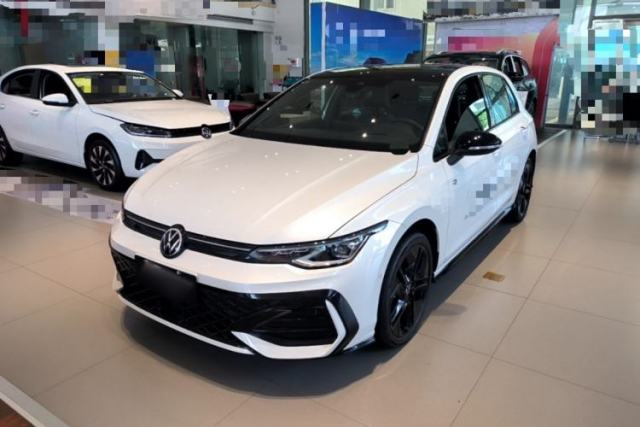 Used Volkswagen Golf 2025 300TSI R-Line