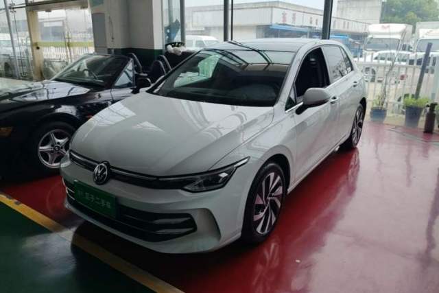 Used Volkswagen Golf 2025 Facelifted 300TSI Pro