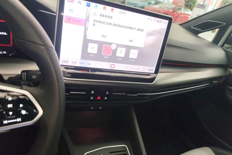 Used Volkswagen Golf 2025 300TSI R-Line Audio And AC Panel