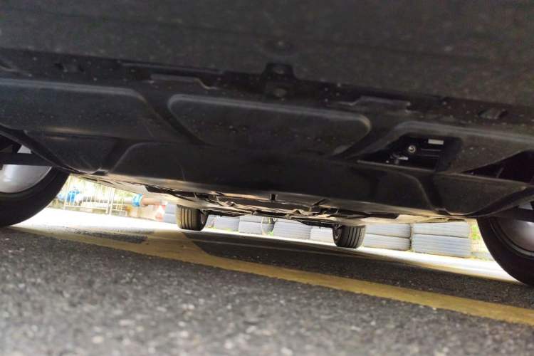Used Volkswagen Golf 2025 300TSI R-Line Chassis Front