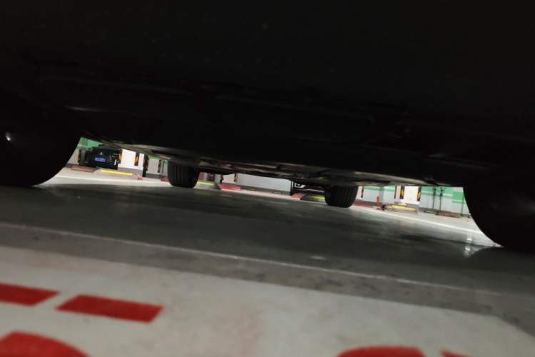 Used Volkswagen Golf 2025 Facelift 300TSI R-Line Chassis Front