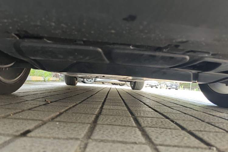Used Volkswagen Golf 2025 300TSI R-Line Chassis Front