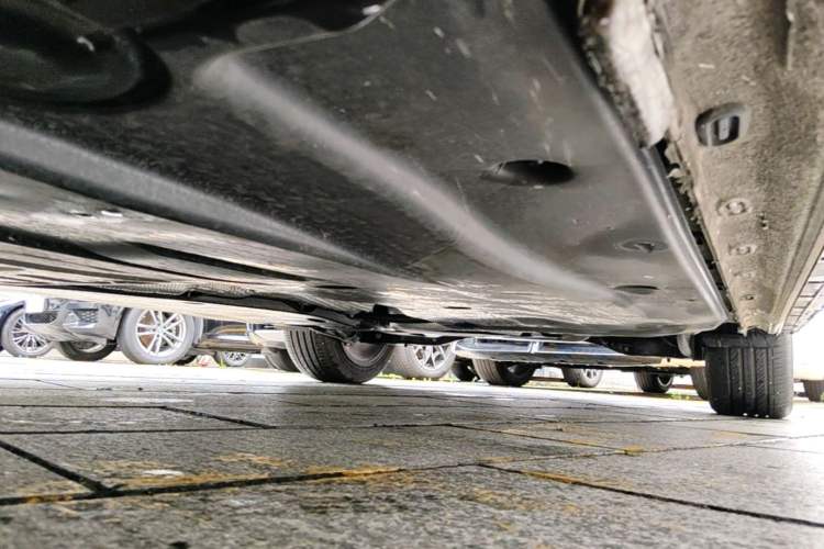 Used Volkswagen Golf 2025 300TSI R-Line Chassis Front Left