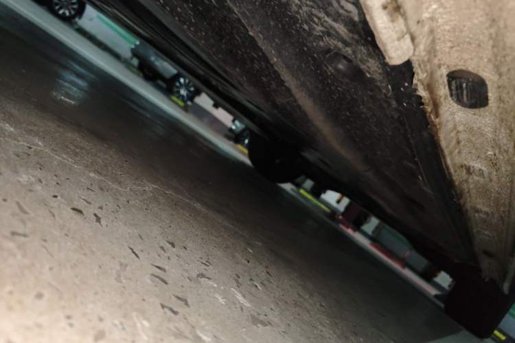 Used Volkswagen Golf 2025 Facelift 300TSI R-Line Chassis Front Left