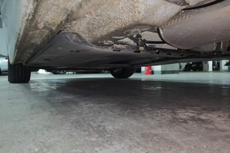 Used Volkswagen Golf 2025 300TSI Pro Chassis Rear Left