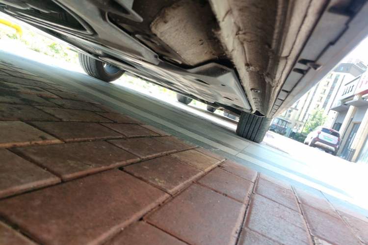 Used Volkswagen Golf 2025 300TSI R-Line Chassis Rear Right