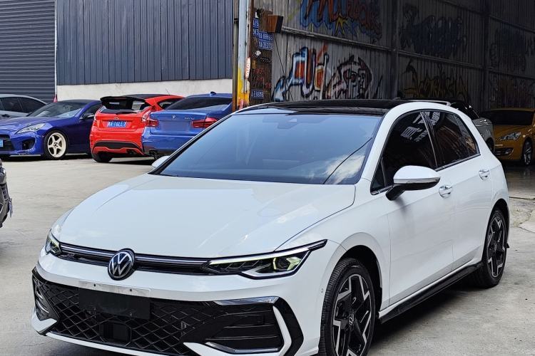 Ojetý Volkswagen Golf 2025 300TSI R-Line Guazi used car, China used car export, Used car for sale, Used  cars, Cheapest cars for sale
