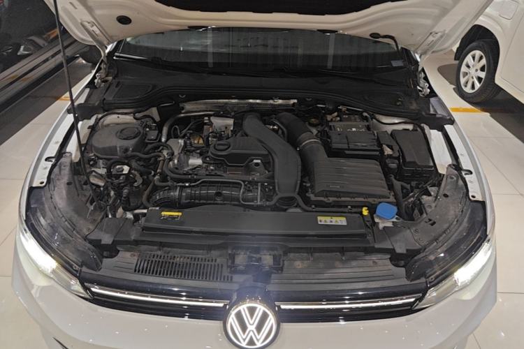Used Volkswagen Golf 2025 300TSI Pro Engine Bay