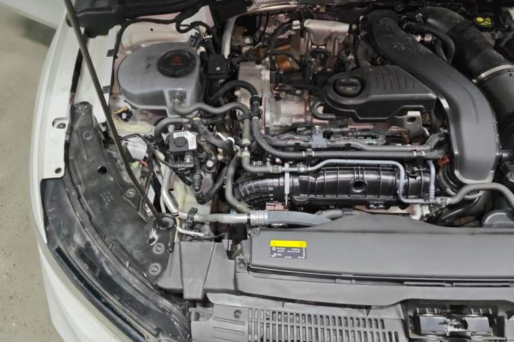 Used Volkswagen Golf 2025 300TSI Pro Engine Bay Right