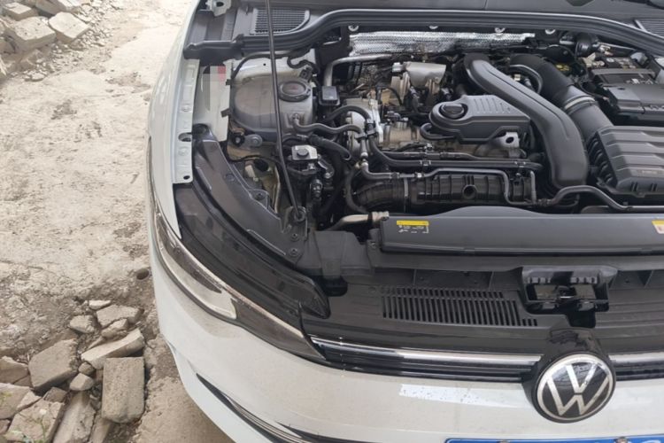 Used Volkswagen Golf 2025 Facelifted 300TSI Pro Engine Bay Right
